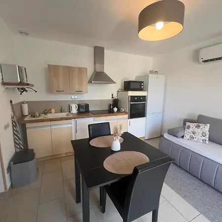 Apartment Cosy Avec Climatisation Et Terrasse *